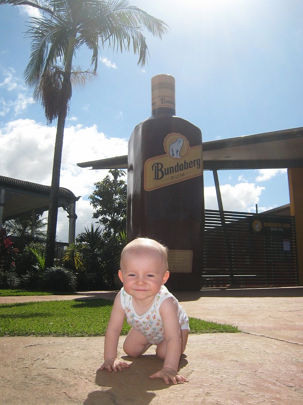 2009-11-06 22-04-28_3.jpg - ...aber mittags läßt sich die Hitze nur mit RUM ertragen!